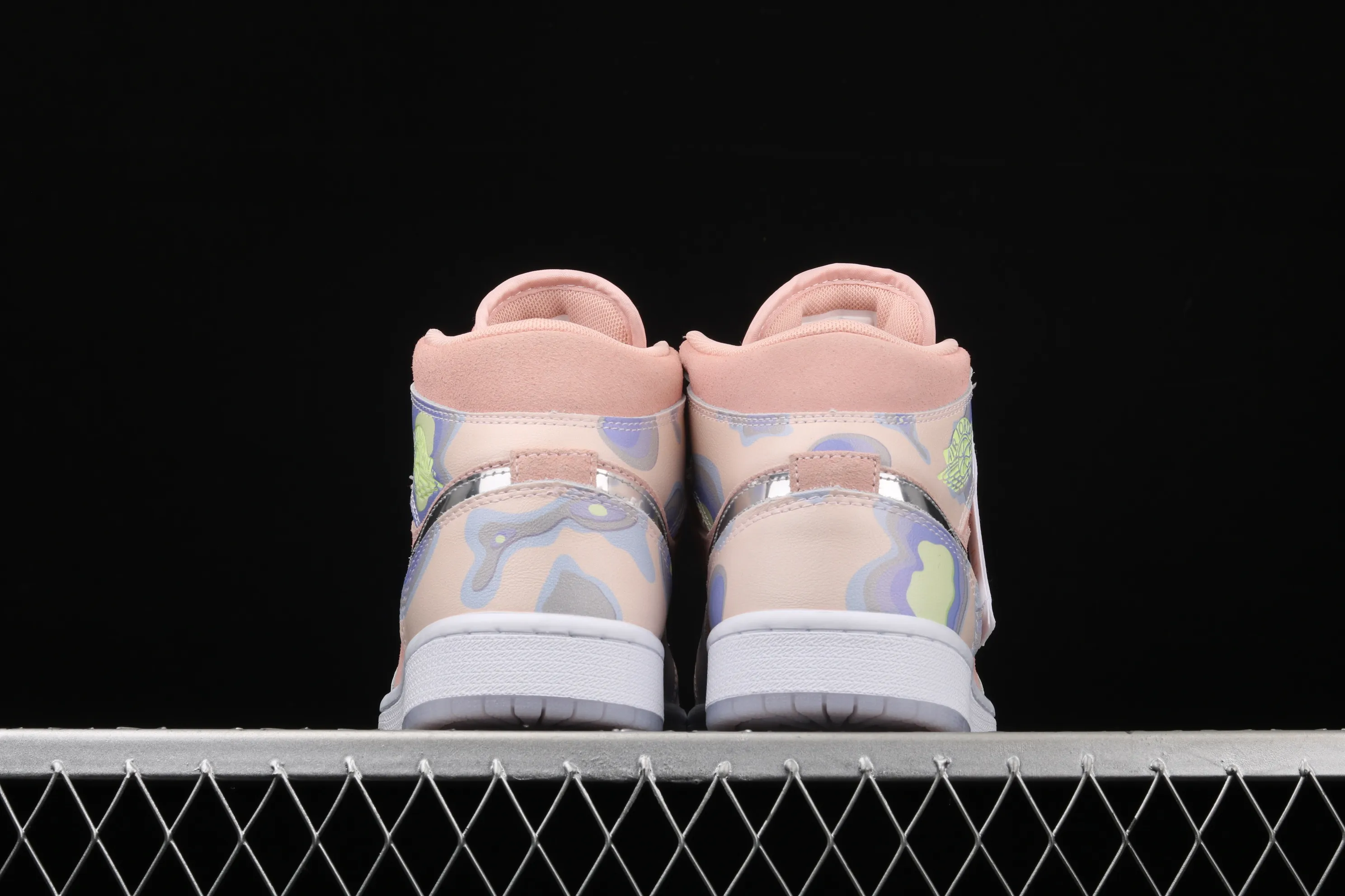 All categories Air Jordan Jordan series basketball shoes Air Jordan 1 Mid Air Jordan 1 Mid AJ1 Joe 1 China silver powder CW6008-600
